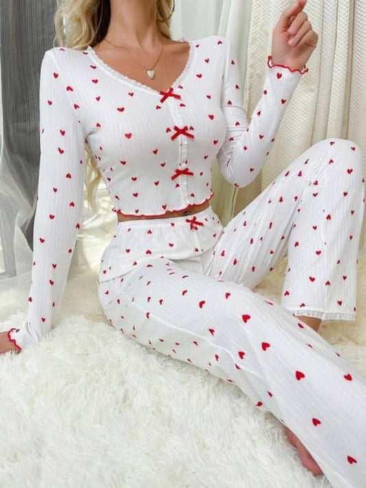 Pyjama doux avec motifs cœurs rouges - Style romantique et confortable